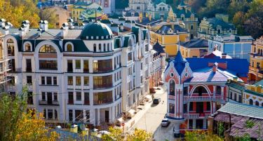 Гардијан: Градот на духовите на милионерите среде Киев