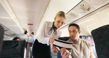 Business Insider ве советува: Како да дојдете до евтини авионски карти?