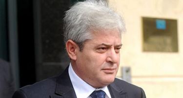 Ахмети тврди дека Гоце Делчев со кече држел говор пред Албанците