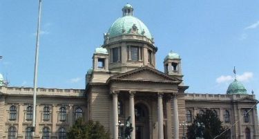Српскиот парламент конечно ја изгласа новата влада