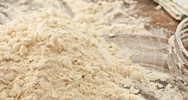 Мелничарите бараат да се преиспита одлуката за укинување на условен увоз на брашно