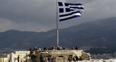 На Грција и недостигаат 6 милијарди евра, Европа крои планови за помош
