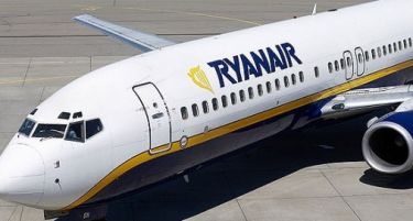 (ФОТО) Два авиона на „Рајанер“ се судрија на аеродром во Лондон