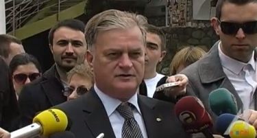 Шиповиќ притворен во Шутка, Груевски повикува на фер судење