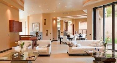 ФОТО: Ова е куќата на Ријана, ја изнајмува за 65 000 долари месечно!