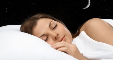 Положбата при спиењето го одредува вашиот успех на работа
