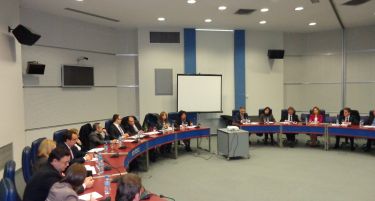На тркалезна маса се дискутираше за состојбите и перспективите на реформираниот пензиски систем во Македонија