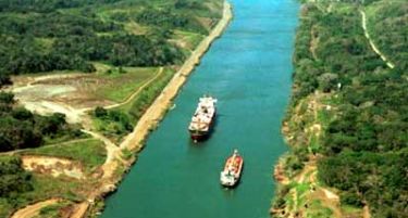 Шпанија ги затоплува односите со конзорциумот што работи на Панамскиот канал