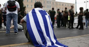 „Фајненшл тајмс“: Грција се подготвува да објави банкрот