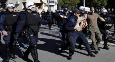 Уапсени демонстранти во Подгорица
