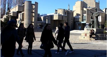 На Јанкуловски не му се доволни три месеци да го промени статутот на УКИМ