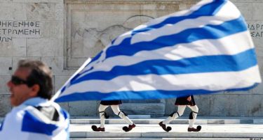 Грција планира враќање на меѓународните пазари