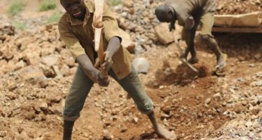 Нигерија – најголемата економија во Африка, а луѓето живеат со 2 долари на ден