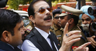 Слободата на Субрата Рој зависи од Кина?