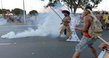 Протести во Бразил против Мундијалот