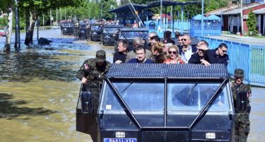 Србија: Наредена целосна евакуација на Обреновац поради нов поплавен бран