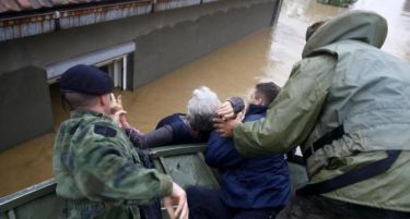 Вучиќ:Најпотребни се лекови и храна!