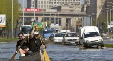 Македонија и нуди нова помош на Србија и БиХ