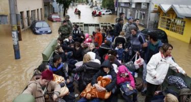 КАТАКЛИЗМА: Потопени градови, Сава носи се пред себе!