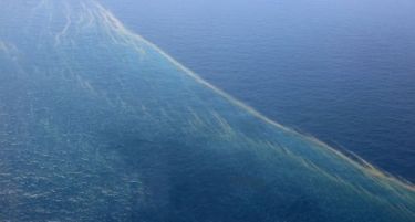 НОВА ВЕРЗИЈА: Патниците и екипажот на исчезнатиот малезиски авион се задушиле!