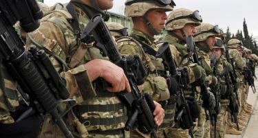 (ВИДЕО) Новите американски војници стигнаа во Ирак