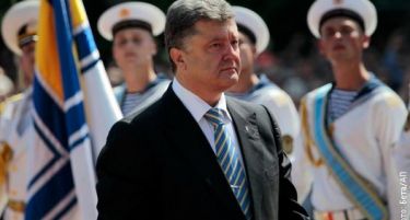 Порошенко положи заклетва за украински претседател: „Крим бил и ќе биде на Украина“
