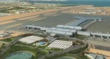 (ВИДЕО) Ова е аеродромот вреден 15 милијарди евра, а голем колку 4.000 фудбалски стадиони!