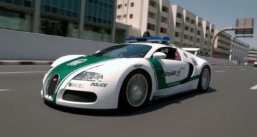 (ВИДЕО) Најбрзи на светот: Што вози полицијата во Дубаи?