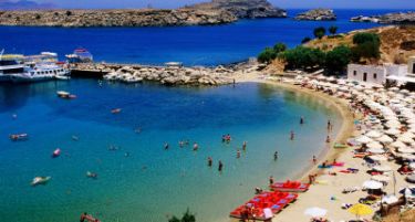 Ако патувате во Грција како турист носете си пари во кеш