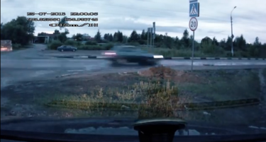 (ВИДЕО) Што значи за Русите „лежечки полицаец“?