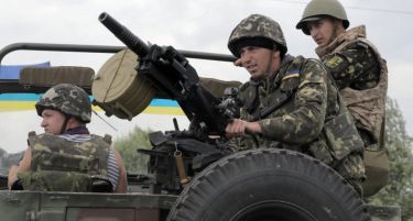 (ВИДЕО) Предупредување во Славјанск: Не излегувајте од дома, борбите се во решавачка фаза!