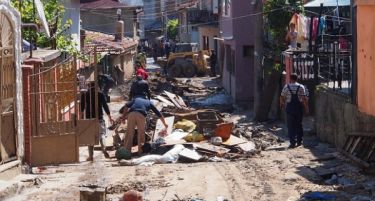 Вонредната состојба во Варна продолжува и на Денот на жалост