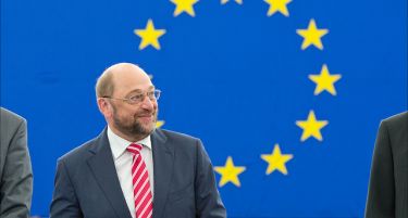 (ФОТО) Мартин Шулц пак ќе го води Европскиот парламент