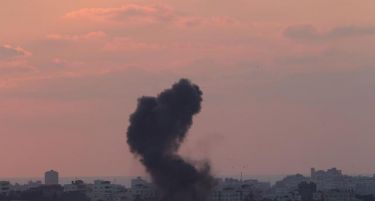 (ВИДЕО) Пет часа примирје меѓу Израел и Хамас – отвора ли надеж за мир?