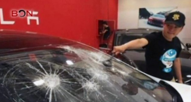 (ВИДЕО) Купил скап автомобил и – го искршил!