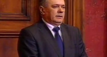 (ВИДЕО) Српски политичар хит на интернет: „Кај ме најде, таман заспав!“