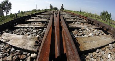 КРАТКА ФУНКЦИЈА: Директор избран и разрешен за само неколку часа