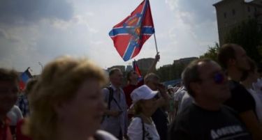 Демонстранти во Москва бараат од Путин да интервенира во Украина