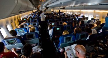 Шок во авион: „Непознати патници“ можеле да предизвикаат катастрофа