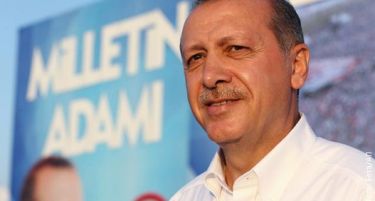 ПРВИЧНИ РЕЗУЛТАТИ: Ердоган победува на претседателските избори во првиот круг