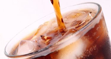 Зошто е добро да се избегнуваат газираните пијалоци?