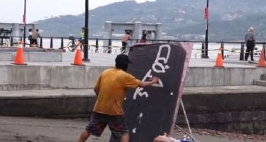 (ВИДЕО) Прекрасна изработка на уличен уметник