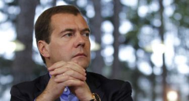Медведев подготвува пеколен план