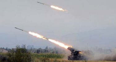 Доњецк во пламен, најмалку 11 лица загинати во бомбардирањето!