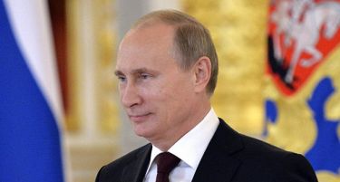 Одземање на слободата во Русија: Путин ги блокира Фејсбук, Твитер и Гугл