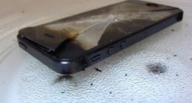 НАСЕДНАА НА ИЗМАМА: Новите ајфони ги изгореа во микробранова рерна!