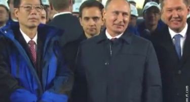 (ВИДЕО) НОВА ГАСНА ЕРА: Путин означи старт на изградбата на гасоводот кон Кина