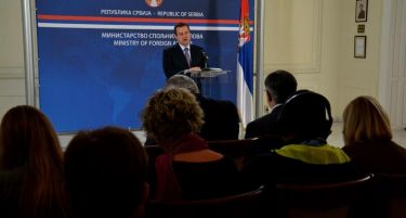Српската амбасадорка во Скопје меѓу најслабо платените српски дипломати