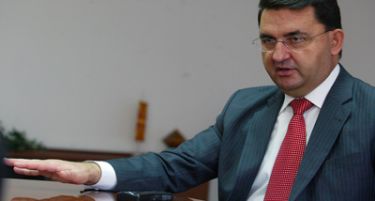 Славевски го искоментира потегот на Заев да се самоименува за министер за финансии