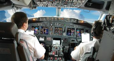 На Кина итно и се потребни 100.000 пилоти